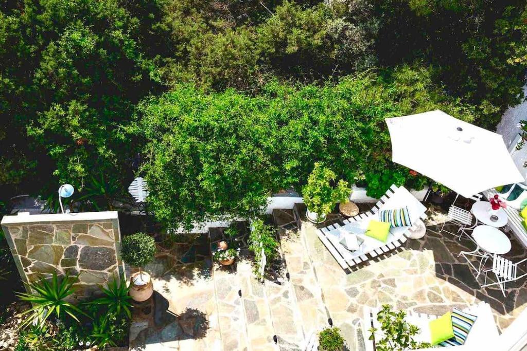 Cute Tiny House Villa Rafina  Bagian luar foto