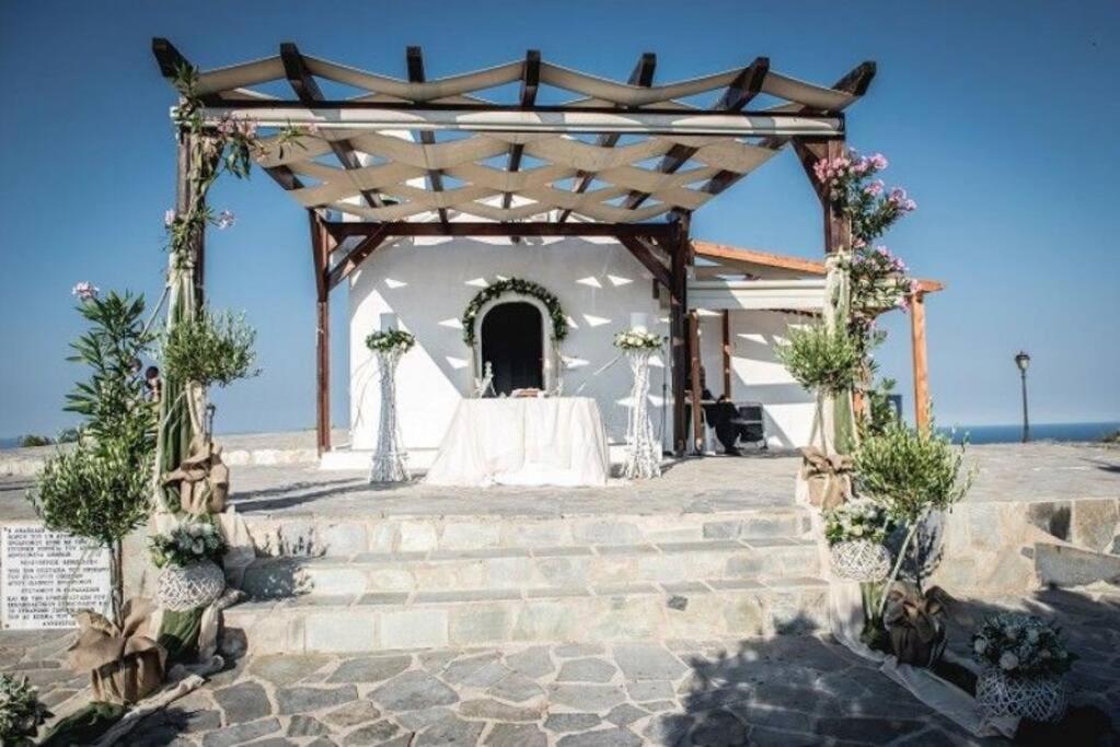 Cute Tiny House Villa Rafina  Bagian luar foto